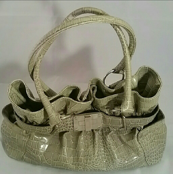 🛍 Green Bag - Picture 2 of 3